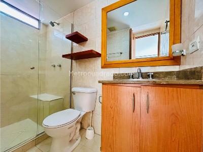 Apartamento de 2 alcobas en venta en Cerro Nutibara, Medellín, 67 m² · foto 9 de 14