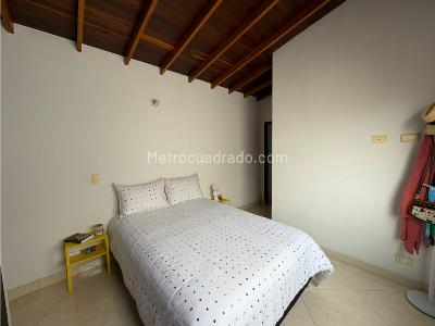 Apartamento en venta en Belen Rosales, Medellín · foto 10 de 20