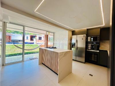 Casa de 5 alcobas en venta en El Tesoro, Medellín, 1340 m² · foto 8 de 20
