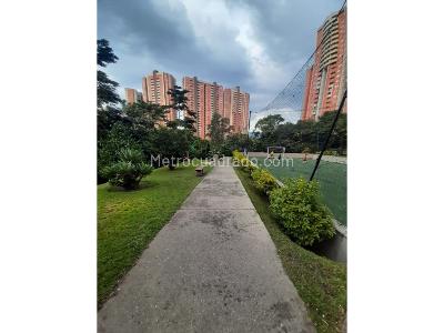 Apartamento de 3 alcobas en venta en Santa Catalina, Itagüí, 79 m² · foto 18 de 20