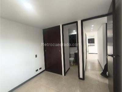 Apartamento en venta en Loma De Los Bernal, Medellín · foto 3 de 10