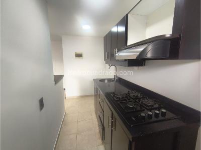 Apartamento en venta en Loma De Los Bernal, Medellín · foto 5 de 10