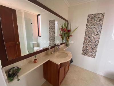 Apartamento en venta en El Tesoro, Medellín · foto 14 de 17