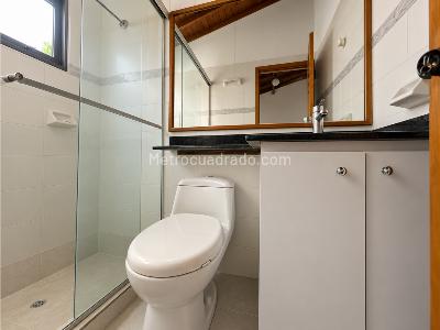 Casa de 3 alcobas en venta en El Dorado, Envigado, 125 m² · foto 17 de 20
