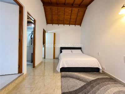 Casa de 3 alcobas en venta en El Dorado, Envigado, 125 m² · foto 19 de 20