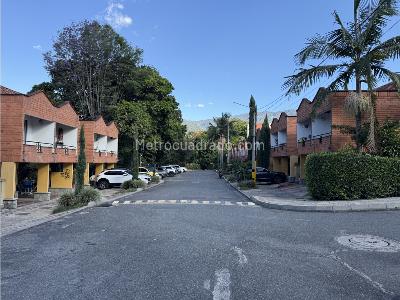 Casa de 3 alcobas en venta en El Dorado, Envigado, 125 m² · foto 20 de 20