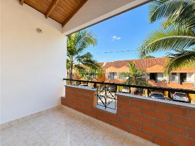 Casa de 3 alcobas en venta en El Dorado, Envigado, 125 m² · foto 8 de 20