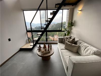 Apartaestudio en venta en Altos Del Poblado, Medellín, 43 m² · foto 2 de 20