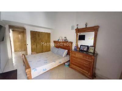 Apartamento de 3 alcobas en venta en Centro La Candelaria, Medellín, 87 m² · foto 10 de 10