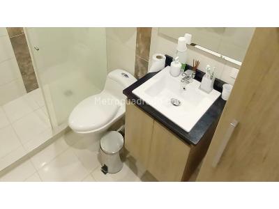 Apartamento de 3 alcobas en venta en Centro La Candelaria, Medellín, 87 m² · foto 4 de 10