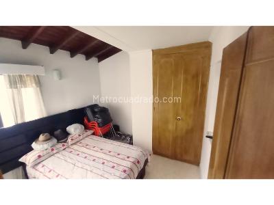 Apartamento de 3 alcobas en venta en Centro La Candelaria, Medellín, 87 m² · foto 6 de 10