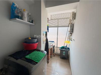 Apartamento en venta en Laureles, Medellín · foto 7 de 20