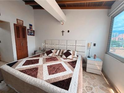 Apartamento en venta en Laureles, Medellín · foto 12 de 20