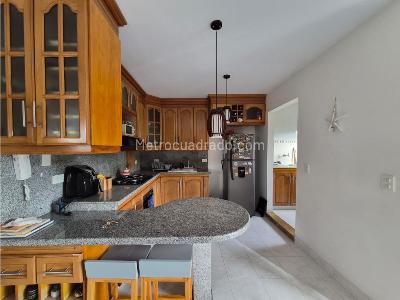 Apartamento en venta en El Portal, Envigado · foto 6 de 20