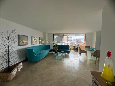 Apartamento de 3 alcobas en venta en El Tesoro, Medellín, 142 m² · foto 2 de 20