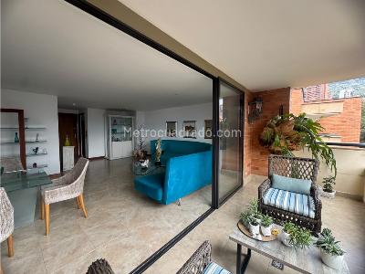 Apartamento de 3 alcobas en venta en El Tesoro, Medellín, 142 m² · foto 8 de 20