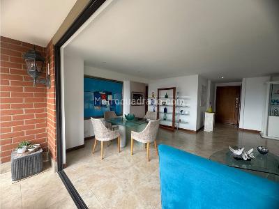 Apartamento de 3 alcobas en venta en El Tesoro, Medellín, 142 m² · foto 9 de 20