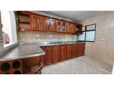 Apartamento de 3 alcobas en venta en Ceramica, Sabaneta, 93 m² · foto 3 de 11
