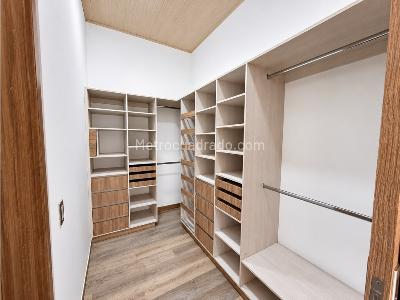 Casa de 5 alcobas en venta en Llanogrande, Rionegro, 1875 m² · foto 19 de 20