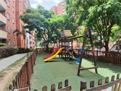 Apartamento en venta en Viviendas Del Sur, Itagüí · foto 3 de 17