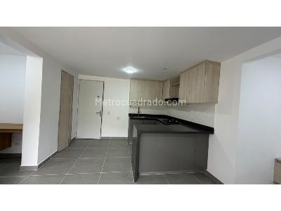 Apartamento de 3 alcobas en venta en El Guayabo, Itagüí, 56 m² · foto 7 de 20