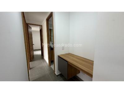 Apartamento de 3 alcobas en venta en El Guayabo, Itagüí, 56 m² · foto 9 de 20
