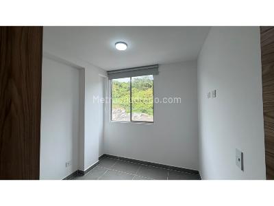 Apartamento de 3 alcobas en venta en El Guayabo, Itagüí, 56 m² · foto 11 de 20