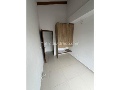 Apartamento de 3 alcobas en venta en San Bernardo, Medellín, 64 m² · foto 6 de 13