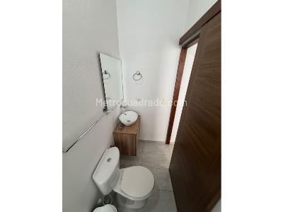 Apartamento de 3 alcobas en venta en San Bernardo, Medellín, 64 m² · foto 11 de 13