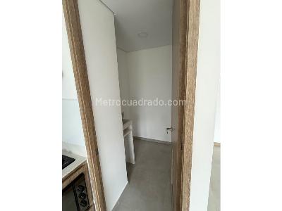 Apartamento de 2 alcobas en venta en San Jose, Sabaneta, 72 m² · foto 11 de 12