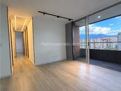 Apartamento en venta en Viviendas Del Sur, Itagüí · foto 2 de 13