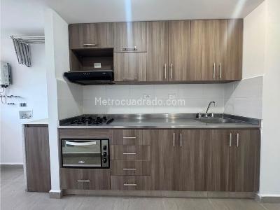 Apartamento en venta en Viviendas Del Sur, Itagüí · foto 2 de 15