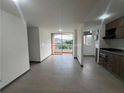 Apartamento en venta en Viviendas Del Sur, Itagüí · foto 6 de 15
