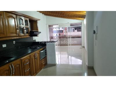 Apartamento en venta en Itagui, Itagüí · foto 2 de 11