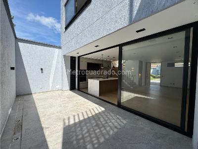 Casa de 3 alcobas en venta en San Antonio De Pereira, Rionegro, 178 m² · foto 12 de 20