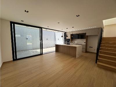 Casa de 3 alcobas en venta en San Antonio De Pereira, Rionegro, 178 m² · foto 4 de 20