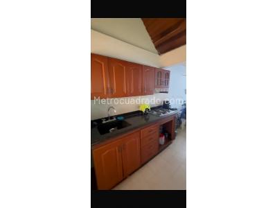 Apartamento de 3 alcobas en venta en Carlos E. Restrepo, Medellín, 78 m² · foto 4 de 6