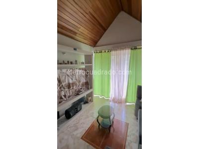 Apartamento de 3 alcobas en venta en Carlos E. Restrepo, Medellín, 78 m² · foto 2 de 6