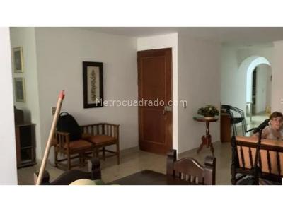 Apartamento en venta en Laureles, Medellín · foto 3 de 7