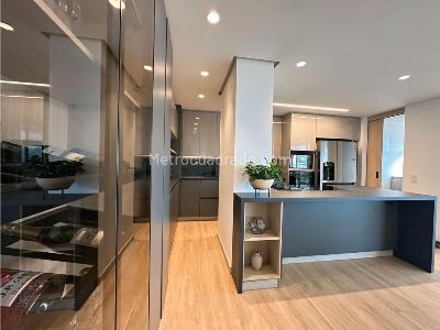 Apartamento en venta en El Esmeraldal, Envigado · foto 3 de 18