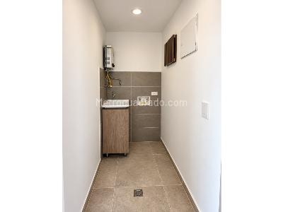 Apartamento de 2 alcobas en venta en Av Las Vegas, Sabaneta, 58 m² · foto 11 de 12