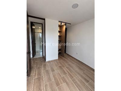 Apartamento de 2 alcobas en venta en Av Las Vegas, Sabaneta, 58 m² · foto 8 de 12