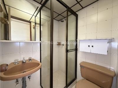 Apartamento en venta en Simon Bolivar, Medellín · foto 6 de 13