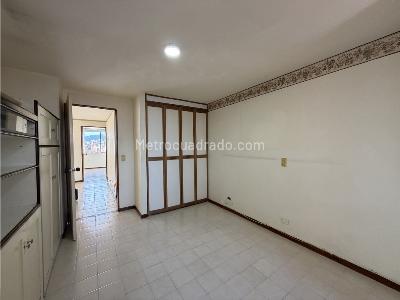 Apartamento en venta en Simon Bolivar, Medellín · foto 8 de 13