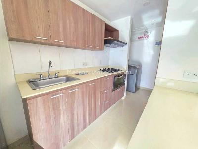 Apartamento de 3 alcobas en venta en Av Las Vegas, Sabaneta, 65 m² · foto 4 de 19