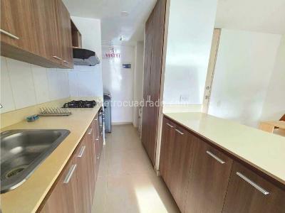 Apartamento de 3 alcobas en venta en Av Las Vegas, Sabaneta, 65 m² · foto 5 de 19