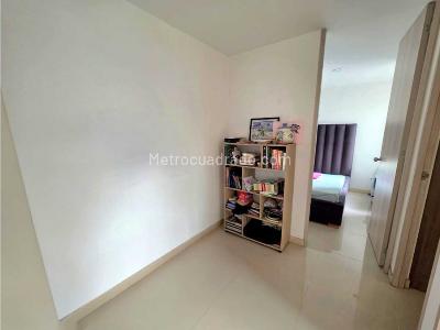 Apartamento de 3 alcobas en venta en Av Las Vegas, Sabaneta, 65 m² · foto 8 de 19