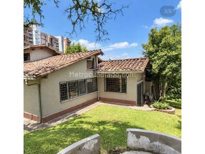 Casa en venta en Loma Benedictinos, Envigado · foto 5 de 7