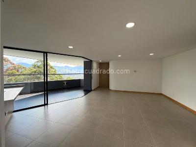 Apartamento de 3 alcobas en venta en Loma Del Indio, Medellín, 100 m² · foto 10 de 20
