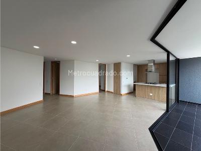 Apartamento de 3 alcobas en venta en Loma Del Indio, Medellín, 100 m² · foto 11 de 20